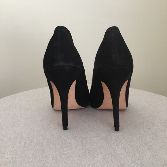 Black suede pumps - Picture 5 of 6